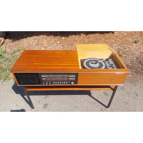 Gramofon, radio TESLA Sextant, retro, socialismus, hudební skříň