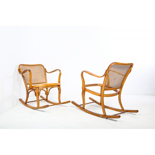 (147)2x Křeslo houpací TON, Thonet, retro, vintage