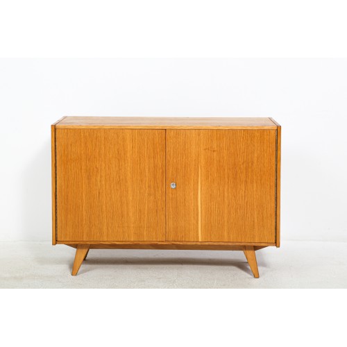 (115) Komoda, prádelník, skříňka U-450- Jiroutek, retro, Brusel, socialismus